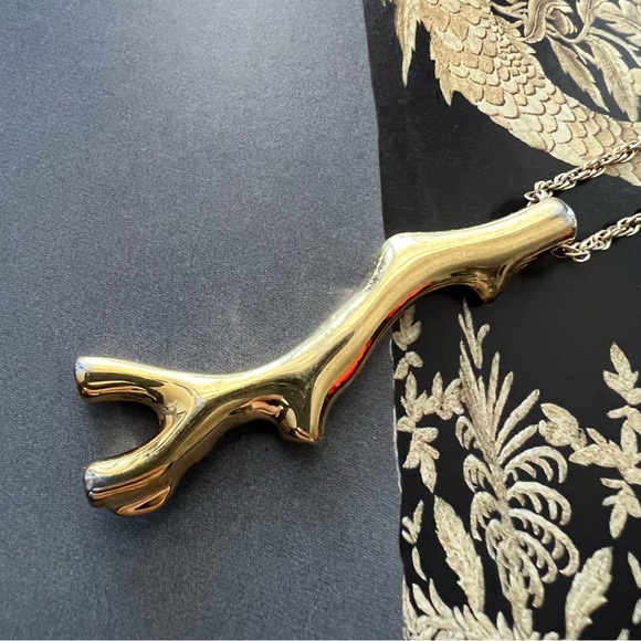 J.CREW • Gold Branch Pendant On Long Chain Necklace - Picture 2 of 11